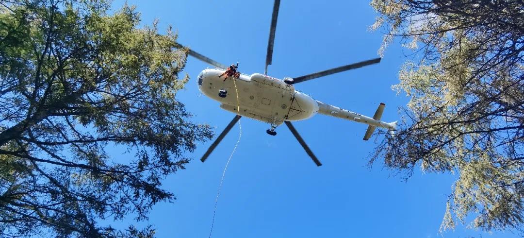 &ldquo;從天而降&rdquo;的森林撲火隊員